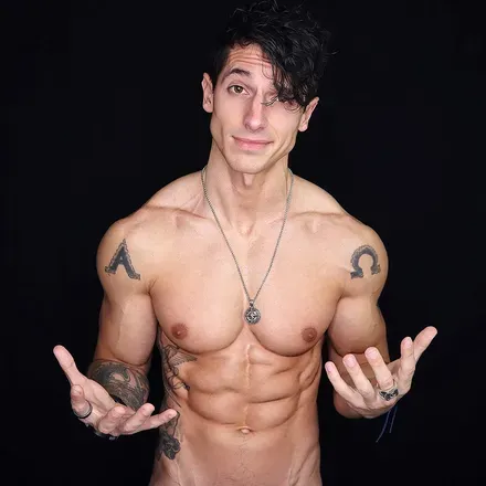 OnlyFans cuenta itsmetylerjames avatar 1