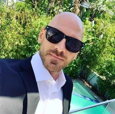 OnlyFans account  johnnysins avatar 1