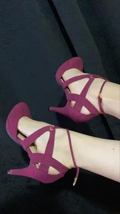 OnlyFans cuenta mariifeet2k header 1