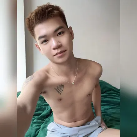 OnlyFans account  louis20y avatar 1