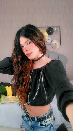 OnlyFans cuenta kiodoll header 2