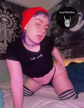 OnlyFans cuenta waspfilledshirts avatar 1