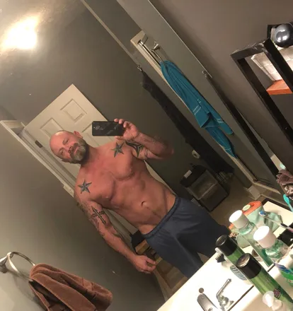 OnlyFans account  freewooddaddy header 2