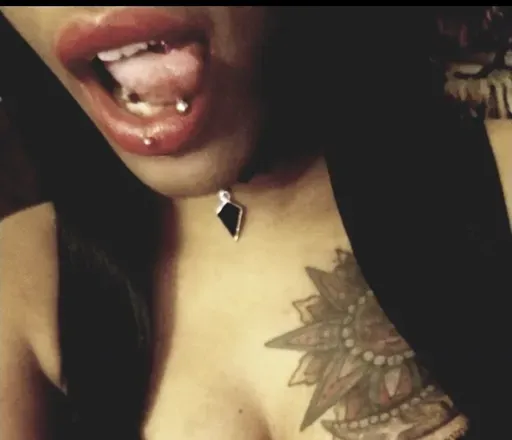 OnlyFans account  xomileenamariexo_ avatar 1