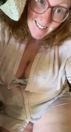 OnlyFans account  akraised757 avatar 1