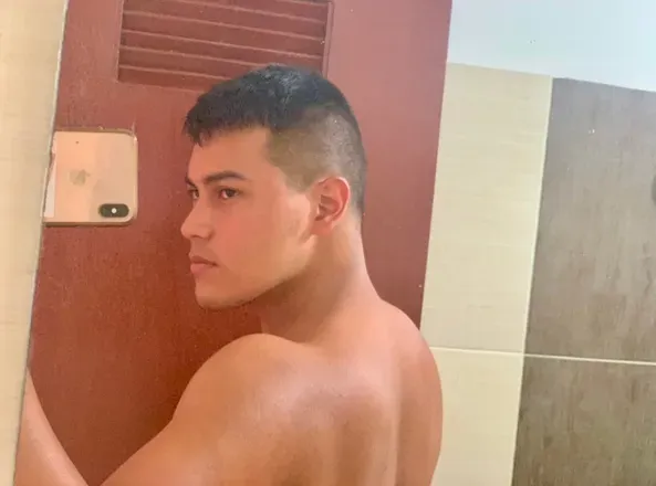 OnlyFans cuenta u213577579 header 2