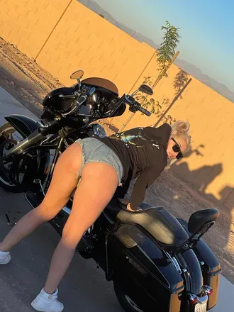 OnlyFans cuenta harperjones669 header 2