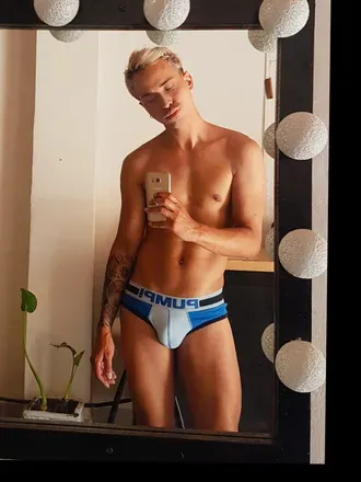 OnlyFans cuenta callmeapolo1 avatar 1