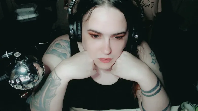 OnlyFans cuenta octobergoth header 2