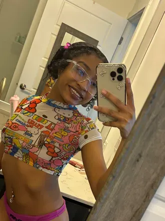 OnlyFans cuenta lightskinnnriri avatar 1