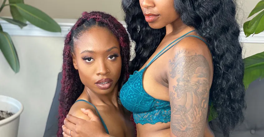 OnlyFans cuenta meetthefemmes header 2