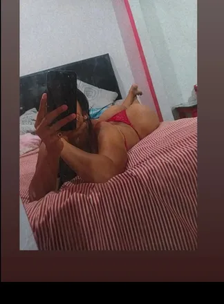 OnlyFans cuenta fbeluuu header 2