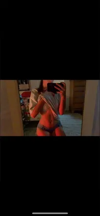 OnlyFans cuenta pacific-islander header 2