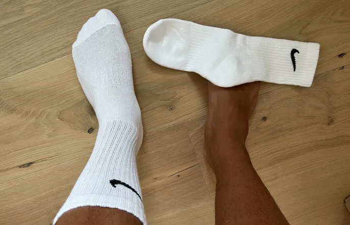 OnlyFans cuenta sockssneakersfeet header 2