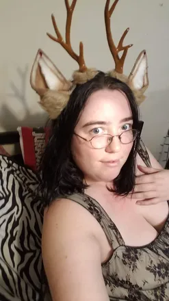 OnlyFans cuenta thishumaniscalledfern header 2