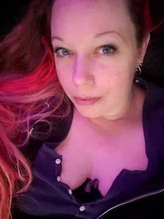 OnlyFans cuenta peek-a-boo-u avatar 1