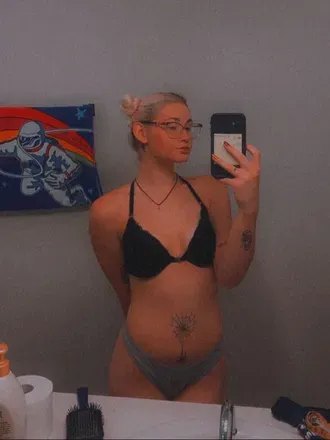 OnlyFans cuenta missvee03 avatar 1