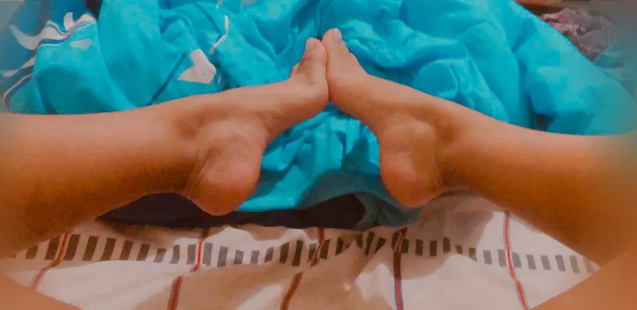 OnlyFans cuenta barefoot12 header 2