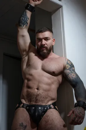 OnlyFans cuenta kinkkoer header 2