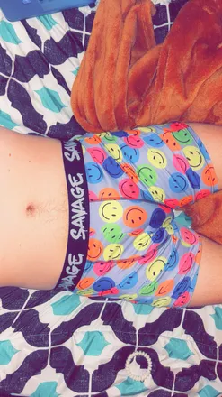 OnlyFans cuenta bustnme20 header 2