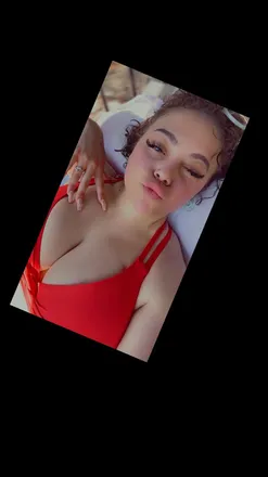 OnlyFans cuenta suunfloweeers header 2