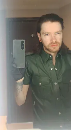 OnlyFans account  chainsawsatdawn avatar 1
