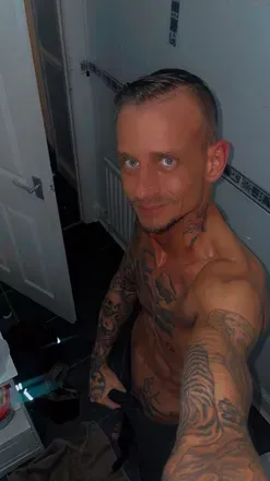 OnlyFans cuenta bigcockaaron1 avatar 1