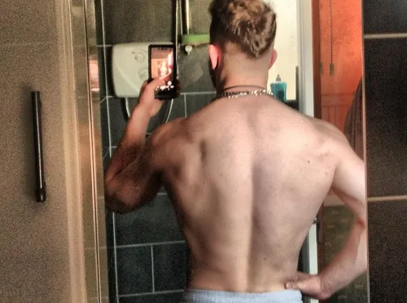 OnlyFans cuenta muscle.adam header 2