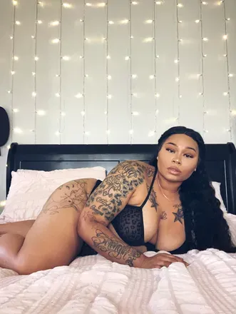 OnlyFans cuenta ashlynnmichaels1 header 2