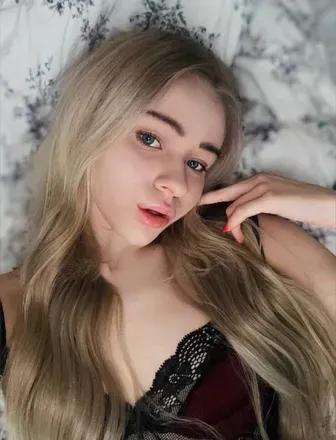 OnlyFans account  emmajuicy_18 avatar 1