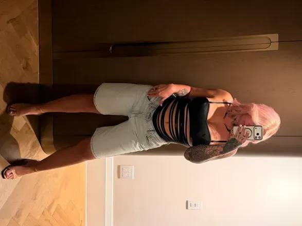 OnlyFans account  loverennxo header 2