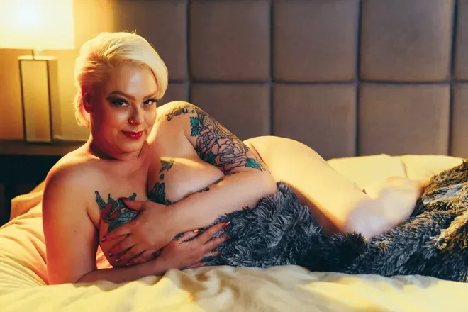 OnlyFans cuenta farrahsafaucet header 2