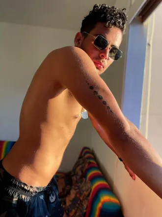 OnlyFans cuenta chepetriana header 2