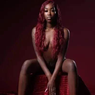 OnlyFans cuenta the_only_star header 2