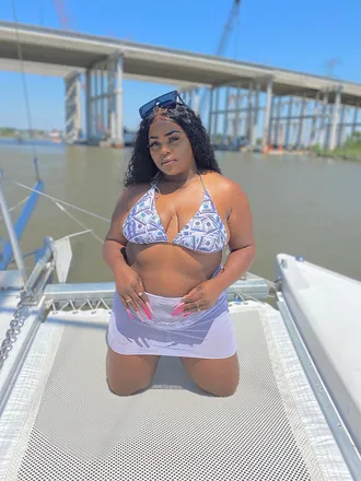 OnlyFans account  bxxsie avatar 1