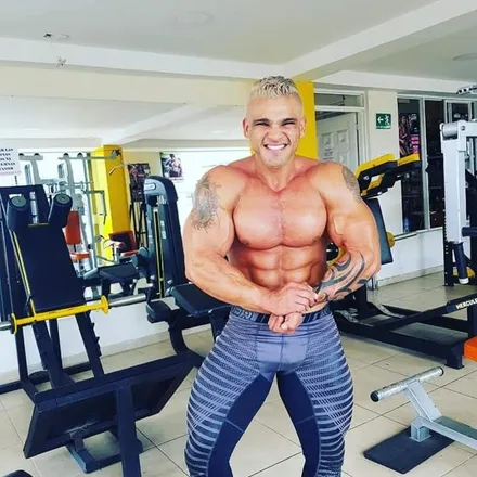OnlyFans cuenta u226143084 header 2