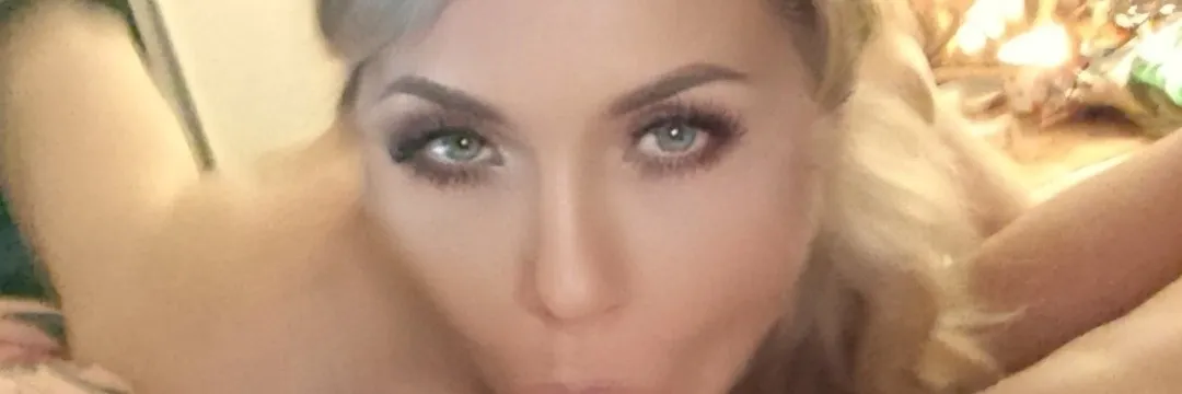 OnlyFans account  girlnextdoorxxd header 1