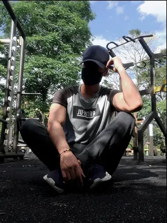 OnlyFans cuenta saturno8310 header 2