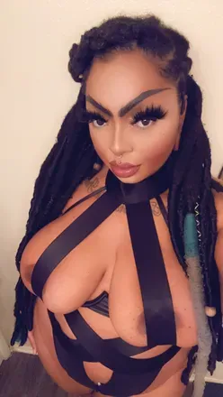 OnlyFans cuenta belviebizarro avatar 1
