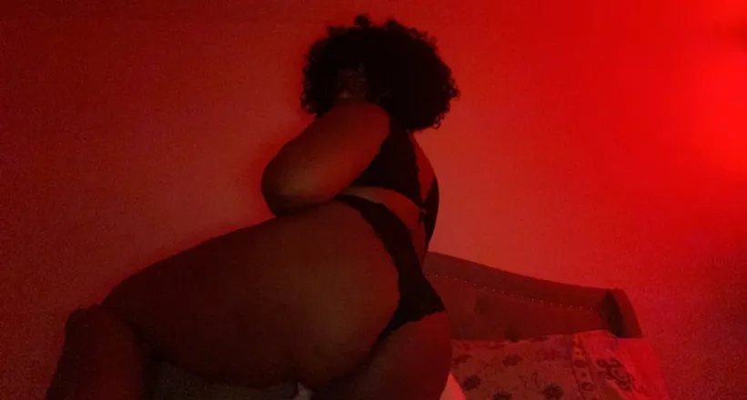 OnlyFans account  naomi.babyy181 header 2