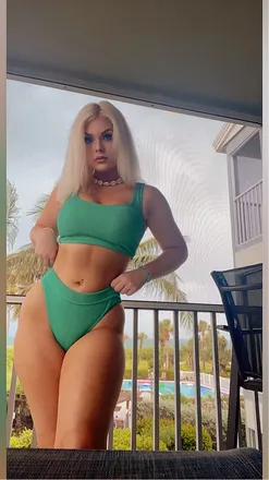 OnlyFans cuenta ivyxbey header 2