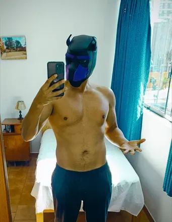 OnlyFans account  buffaloperuano avatar 1