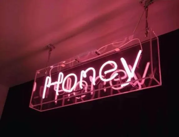 OnlyFans cuenta honeyd___ header 2