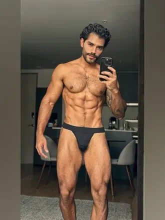 OnlyFans of zhavala