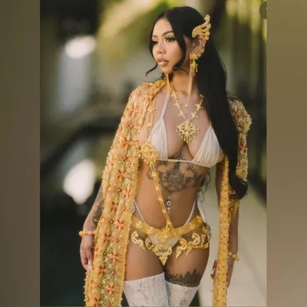 OnlyFans account  toki3 avatar 1