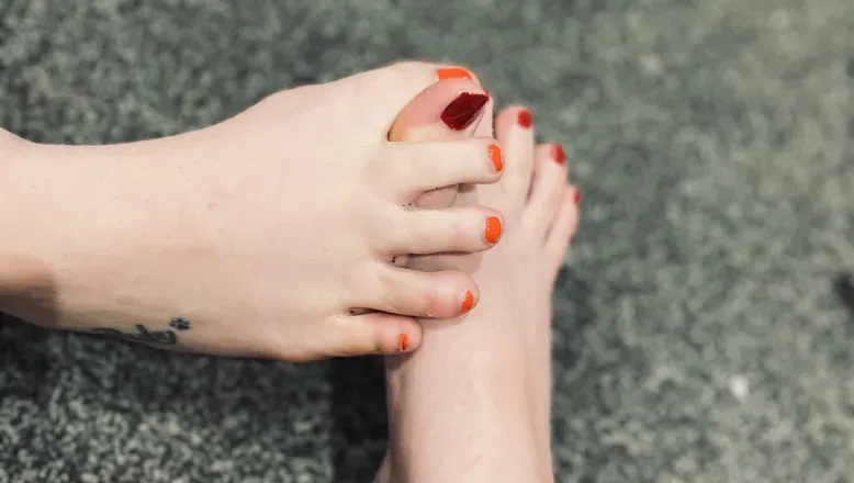 OnlyFans cuenta sistersfeet2925 avatar 1