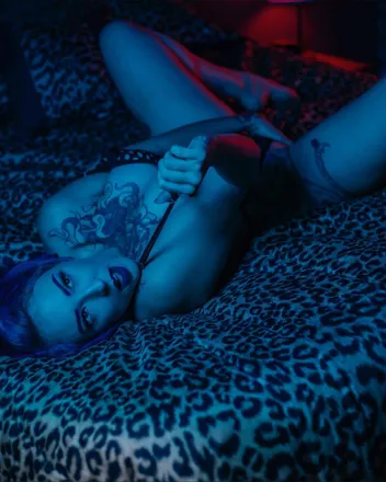 OnlyFans cuenta opheliapoptart header 2