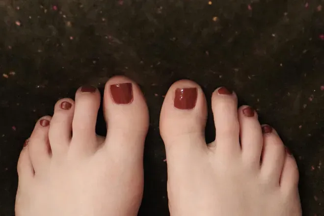 OnlyFans cuenta paintedtoes header 2