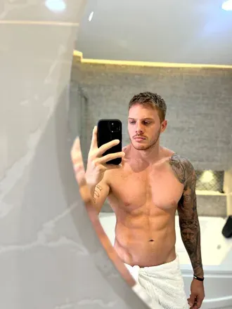 OnlyFans cuenta mackarthur avatar 1