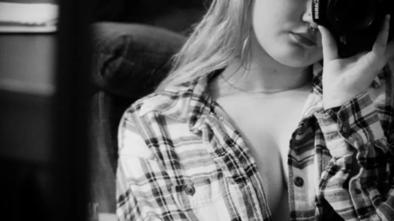 OnlyFans account  bellabear01 header 2